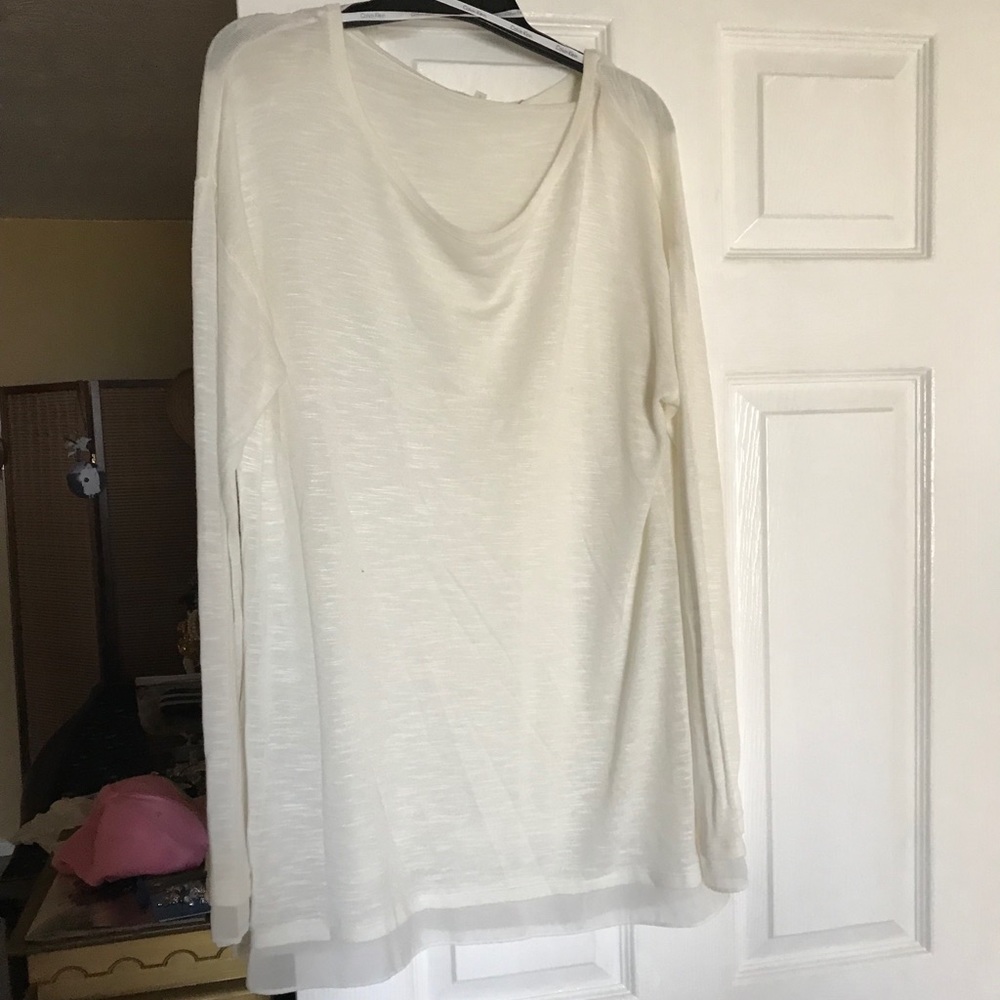 Light weight sweater.